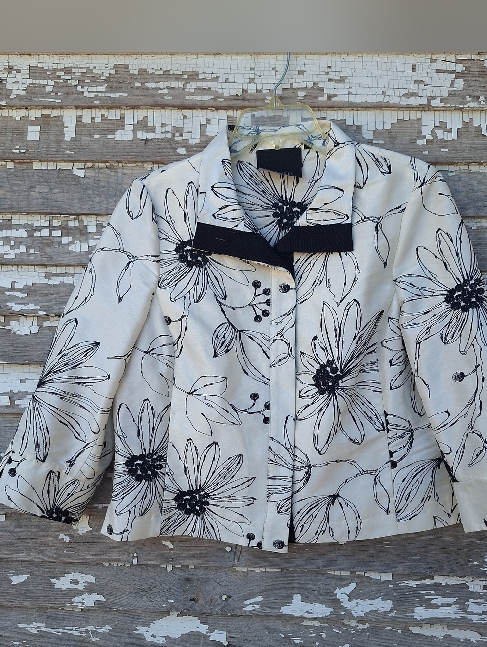 Carlisle White Jacket with Black Floral Print Size 10